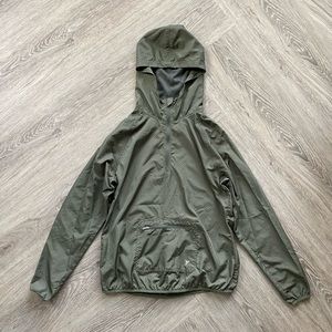 ✨SOLD✨Old Navy Green Windbreaker